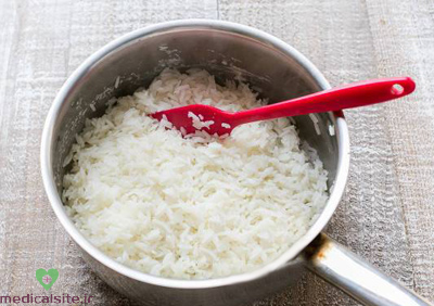 هرگز برنج پخته مانده را مصرف نکنید